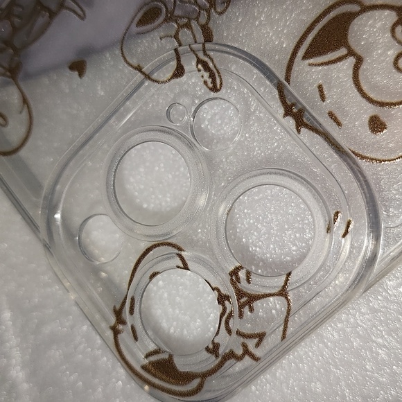 Brand new Apple IPhone 🍎 16 Pro Max Peanuts Snoopy soft Silicone Phone - Picture 5 of 7